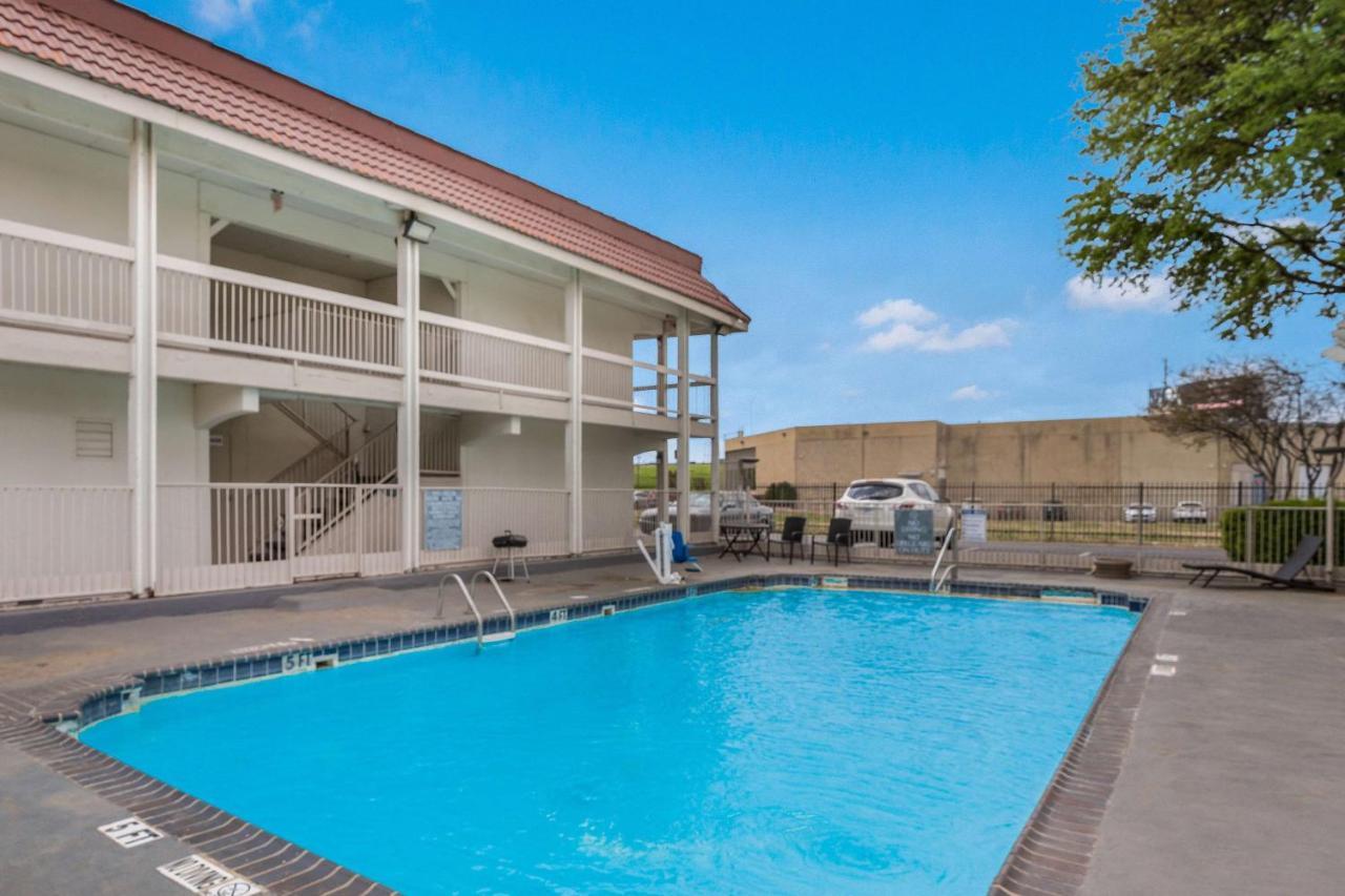 Motel 6-Dallas, Tx - Market Center Exterior foto