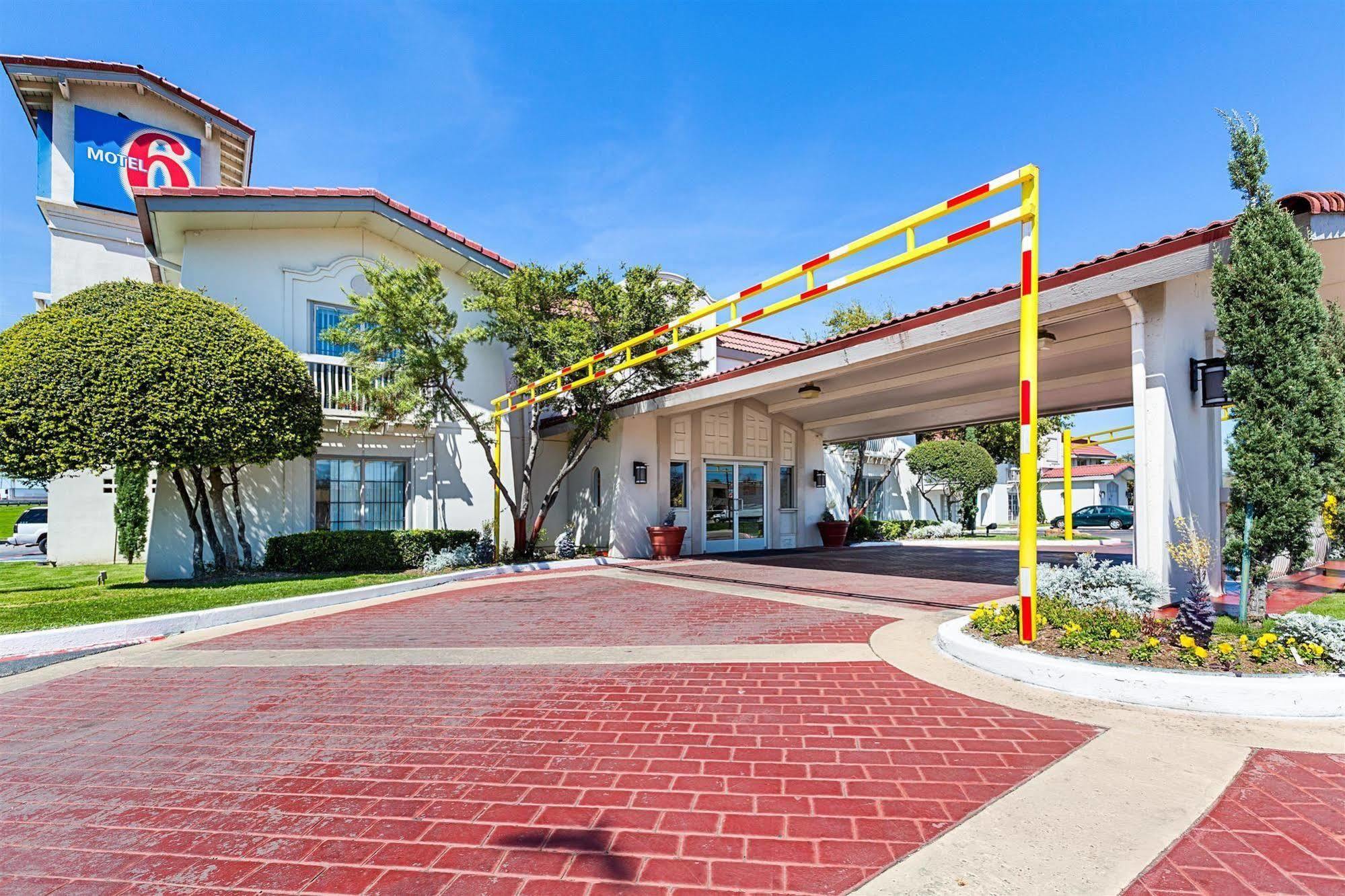 Motel 6-Dallas, Tx - Market Center Exterior foto